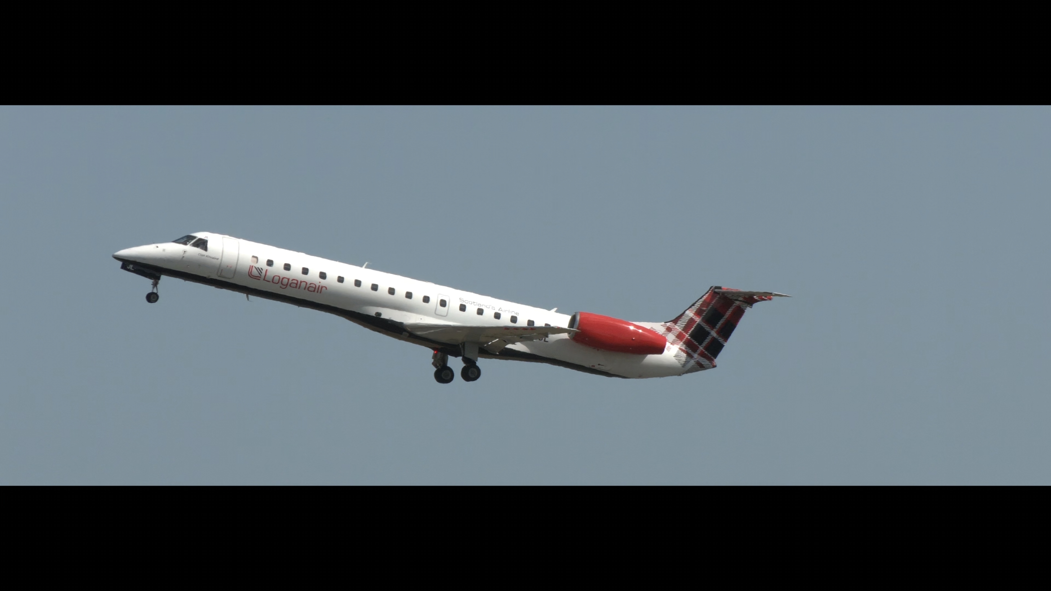 LoganAir ERJ-145EP Takeoff